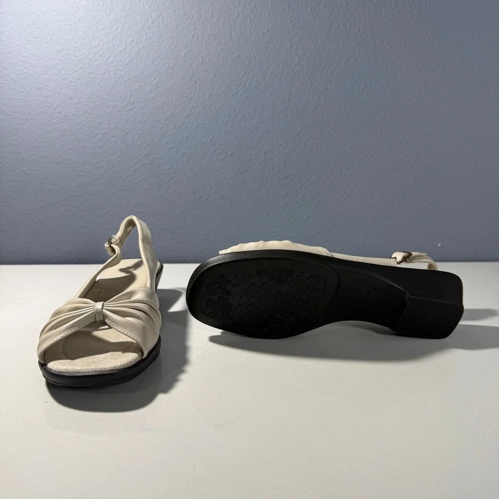 Easy Street‎ Womens 9.5 N Cream Slingback Wedge Sandals Ruched Peep Toe 30-5294